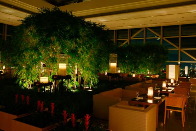 The Peak Lounge